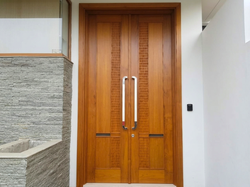 harga custom Pintu kayu jati perhutani jakarta